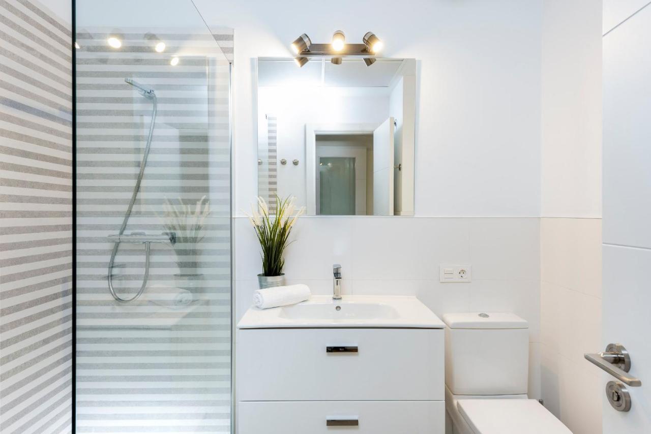 Deluxe Astoria Triana II Acogedor Y Tranquilo Apartman Sevilla Kültér fotó